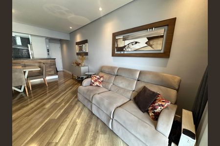Sala de apartamento à venda com 3 quartos, 105m² em Jardim Tupanci, Barueri