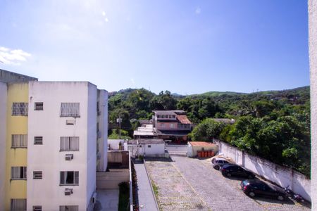 Vista da Sala de apartamento para alugar com 2 quartos, 76m² em Tribobó, São Gonçalo