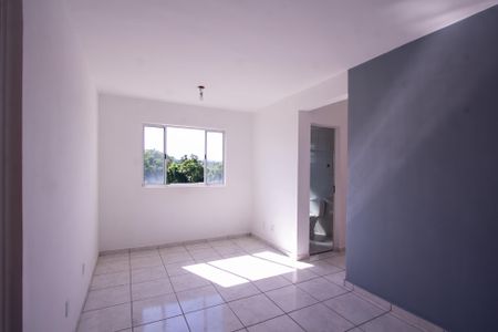 Sala de apartamento para alugar com 2 quartos, 76m² em Tribobó, São Gonçalo