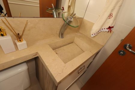 Apartamento à venda com 52m², 2 quartos e 1 vagaBanheiro - Pia