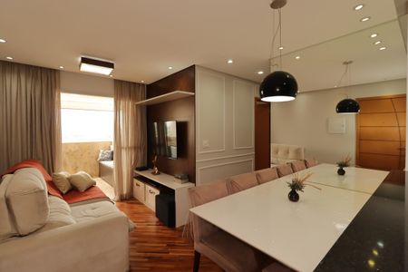 Sala de apartamento à venda com 2 quartos, 52m² em Vila Humaita, Santo André