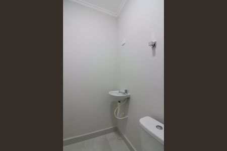 Casa à venda com 263m², 3 quartos e 6 vagasBanheiro de serviço