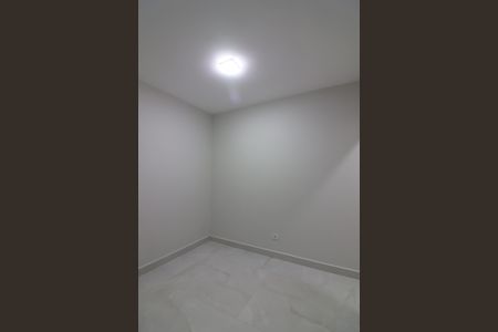 Casa à venda com 263m², 3 quartos e 6 vagasQuarto de Serviço