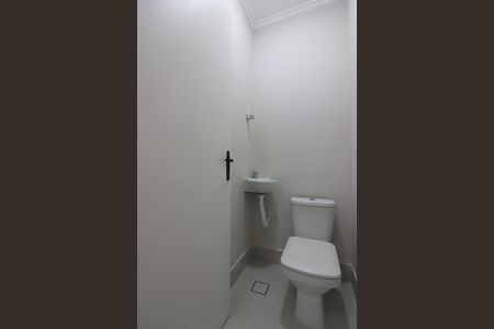 Casa à venda com 263m², 3 quartos e 6 vagasLavabo 2