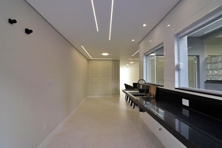 Casa à venda com 263m², 3 quartos e 6 vagasCopa e Cozinha 