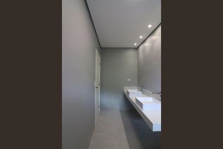 Casa à venda com 263m², 3 quartos e 6 vagasSuíte 1 Banheiro 