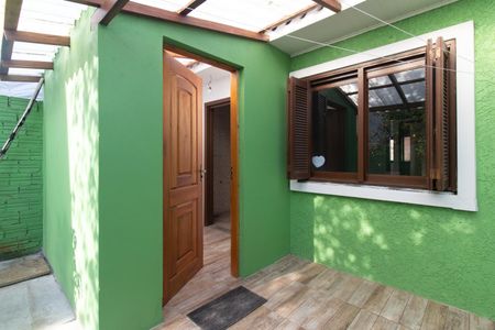 Casa à venda com 55m², 2 quartos e 1 vagaFachada