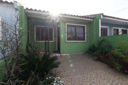 Casa à venda com 55m², 2 quartos e 1 vagaFachada