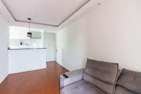 Sala  de apartamento para alugar com 2 quartos, 48m² em Quitaúna, Osasco