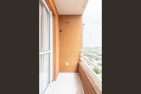 Sacada de apartamento para alugar com 2 quartos, 48m² em Quitaúna, Osasco