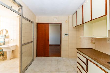 Apartamento à venda com 140m², 3 quartos e 2 vagasCozinha