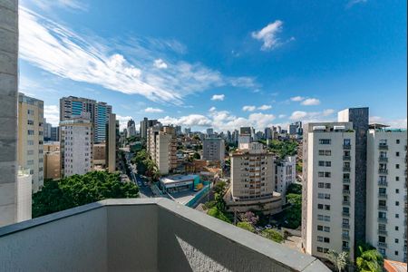 Apartamento à venda com 140m², 3 quartos e 2 vagasVaranda