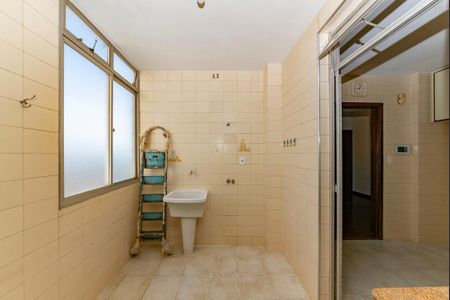 Apartamento à venda com 140m², 3 quartos e 2 vagasÁrea de Serviço