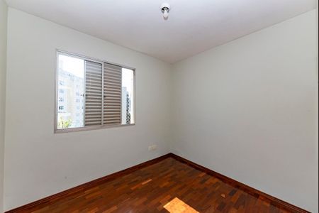 Apartamento à venda com 140m², 3 quartos e 2 vagasQuarto 2