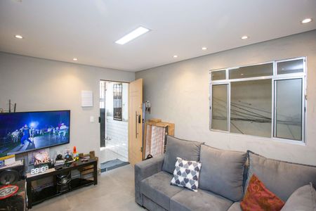 Sala de casa à venda com 2 quartos, 80m² em Vila Capela, São Paulo