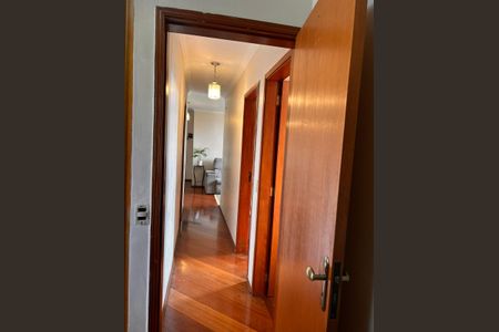 Apartamento para alugar com 64m², 3 quartos e 1 vagaCorredor