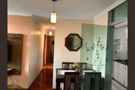 Apartamento para alugar com 64m², 3 quartos e 1 vagaSala