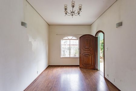 Sala de casa à venda com 4 quartos, 234m² em Vila Brasilio Machado, São Paulo