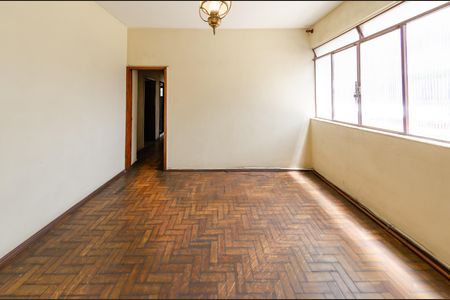 Apartamento à venda com 120m², 2 quartos e sem vagaSala