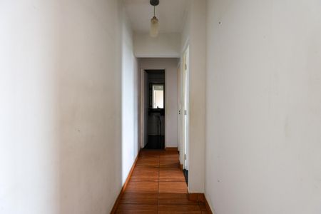 Corredor de apartamento para alugar com 2 quartos, 47m² em Campo Limpo, São Paulo