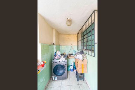 Casa à venda com 250m², 3 quartos e 2 vagas Casa à venda com 250m², 3 quartos e 2 vagasÁrea de Serviço