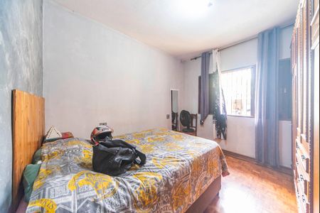 Casa à venda com 250m², 3 quartos e 2 vagas Casa à venda com 250m², 3 quartos e 2 vagasQuarto 1