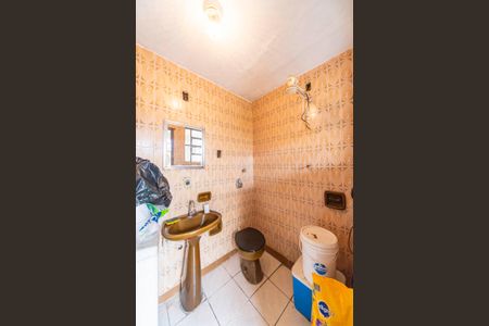 Casa à venda com 250m², 3 quartos e 2 vagas Casa à venda com 250m², 3 quartos e 2 vagasBanheiro 2