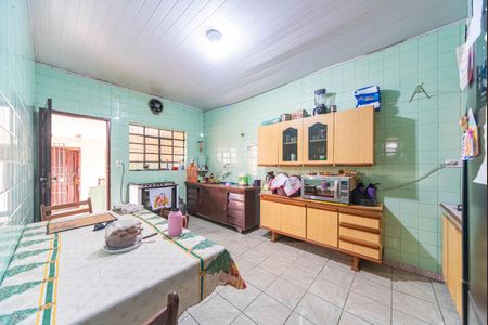 Casa à venda com 250m², 3 quartos e 2 vagas Casa à venda com 250m², 3 quartos e 2 vagasCozinha