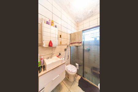 Casa à venda com 250m², 3 quartos e 2 vagas Casa à venda com 250m², 3 quartos e 2 vagasBanheiro