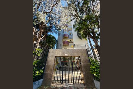 Apartamento à venda com 105m², 3 quartos e 2 vagasFachada