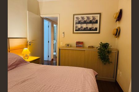 Apartamento à venda com 105m², 3 quartos e 2 vagasQuarto