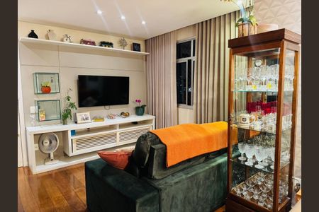 Apartamento à venda com 105m², 3 quartos e 2 vagasSala
