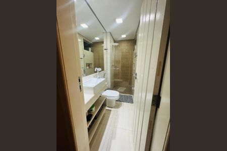 Apartamento à venda com 105m², 3 quartos e 2 vagasBanheiro