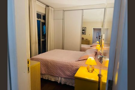 Apartamento à venda com 105m², 3 quartos e 2 vagasQuarto