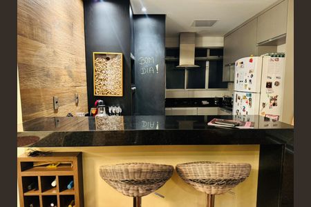 Apartamento à venda com 105m², 3 quartos e 2 vagasCopa
