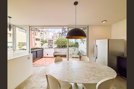 Apartamento à venda com 84m², 1 quarto e 2 vagasCozinha