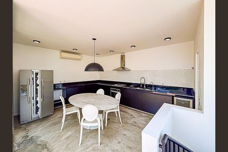 Apartamento à venda com 84m², 1 quarto e 2 vagasCozinha