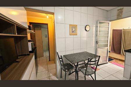 Casa à venda com 2 quartos, 80m² em Vila M Genoveva, Jundiaí
