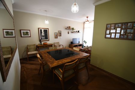 Apartamento à venda com 94m², 3 quartos e 1 vagaSala