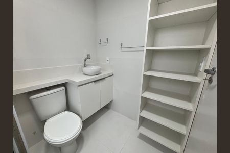 Apartamento para alugar com 75m², 3 quartos e 1 vaga Apartamento para alugar com 75m², 3 quartos e 1 vagaBanheiro do Quarto 1