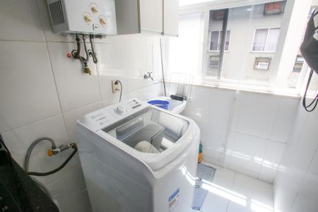 Apartamento à venda com 60m², 2 quartos e 1 vagaÁrea de Serviço