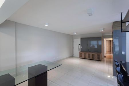 Apartamento à venda com 120m², 4 quartos e 2 vagas Apartamento à venda com 120m², 4 quartos e 2 vagasSala