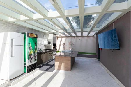 Apartamento à venda com 120m², 4 quartos e 2 vagas Apartamento à venda com 120m², 4 quartos e 2 vagasEspaço Gourmet