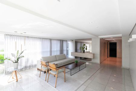 Apartamento à venda com 120m², 4 quartos e 2 vagas Apartamento à venda com 120m², 4 quartos e 2 vagasHall social