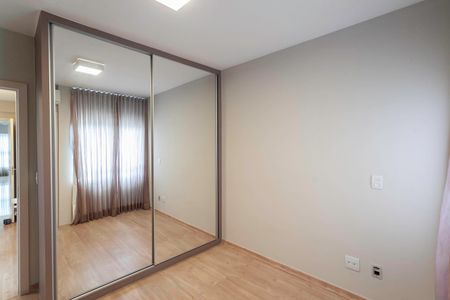 Apartamento à venda com 120m², 4 quartos e 2 vagas Apartamento à venda com 120m², 4 quartos e 2 vagasSuíte
