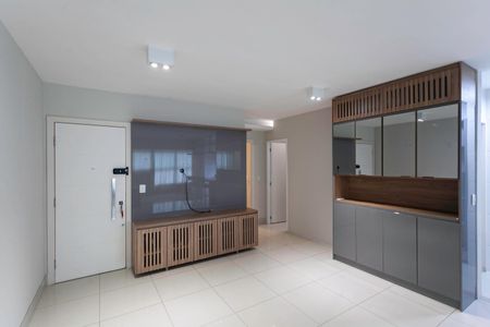 Apartamento à venda com 120m², 4 quartos e 2 vagas Apartamento à venda com 120m², 4 quartos e 2 vagasSala