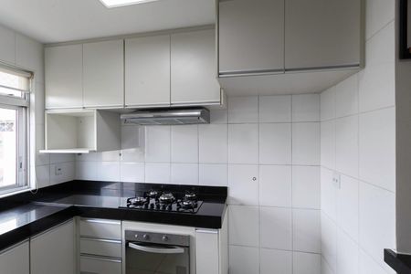 Apartamento à venda com 120m², 4 quartos e 2 vagas Apartamento à venda com 120m², 4 quartos e 2 vagasCozinha