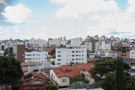 Apartamento à venda com 120m², 4 quartos e 2 vagas Apartamento à venda com 120m², 4 quartos e 2 vagasQuarto 3 - Vista