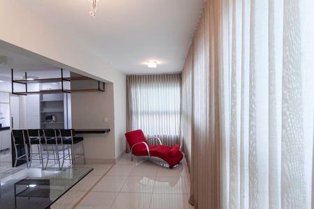 Apartamento à venda com 120m², 4 quartos e 2 vagas Apartamento à venda com 120m², 4 quartos e 2 vagasSala