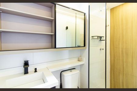 Apartamento para alugar com 32m², 1 quarto e sem vaga Apartamento para alugar com 32m², 1 quarto e sem vagaBanheiro da Suíte